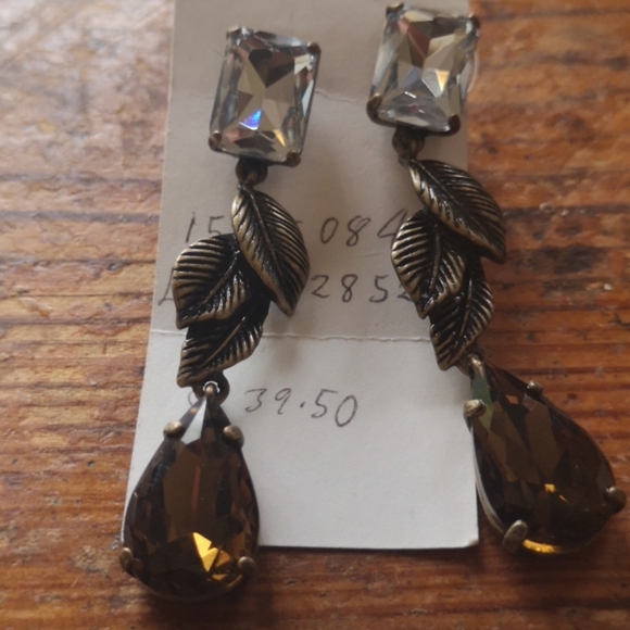Earrings - Picture 1 of 1
